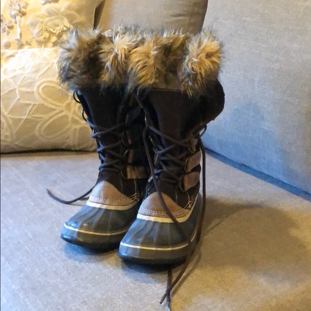 Sorel Joan of Arctic boots